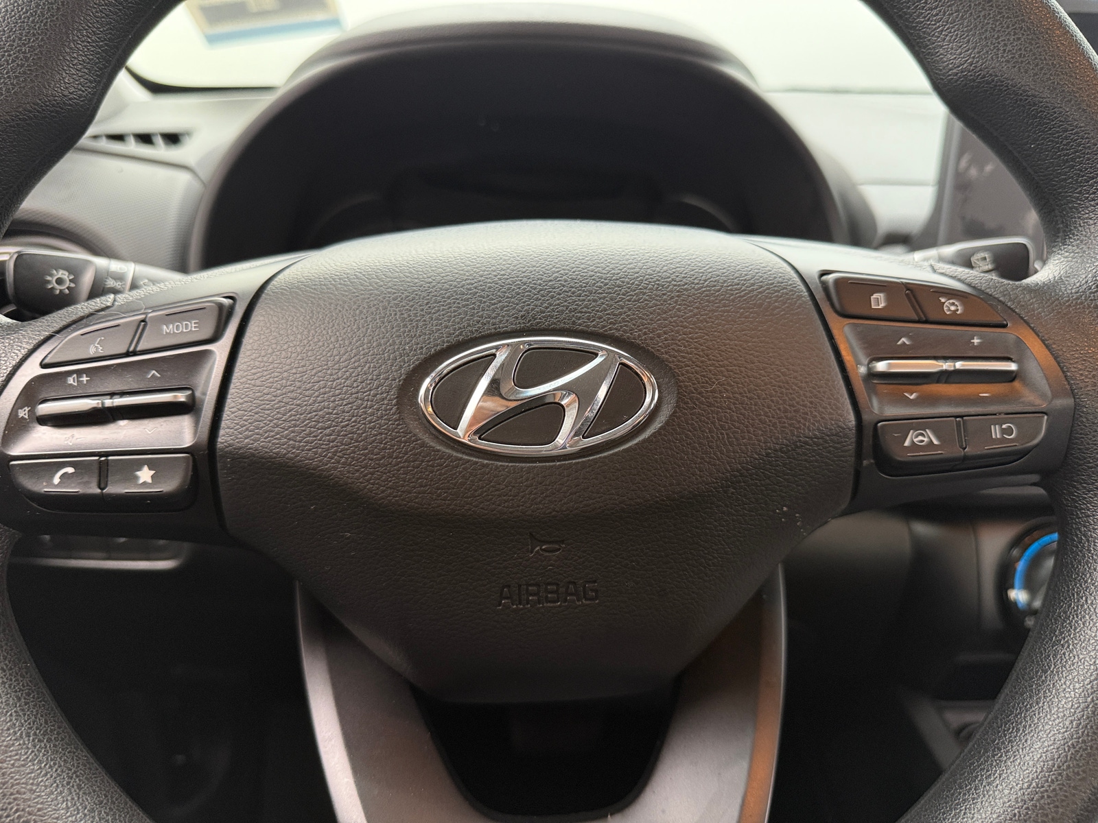 Thumbnail: 2022 Hyundai Kona - 5