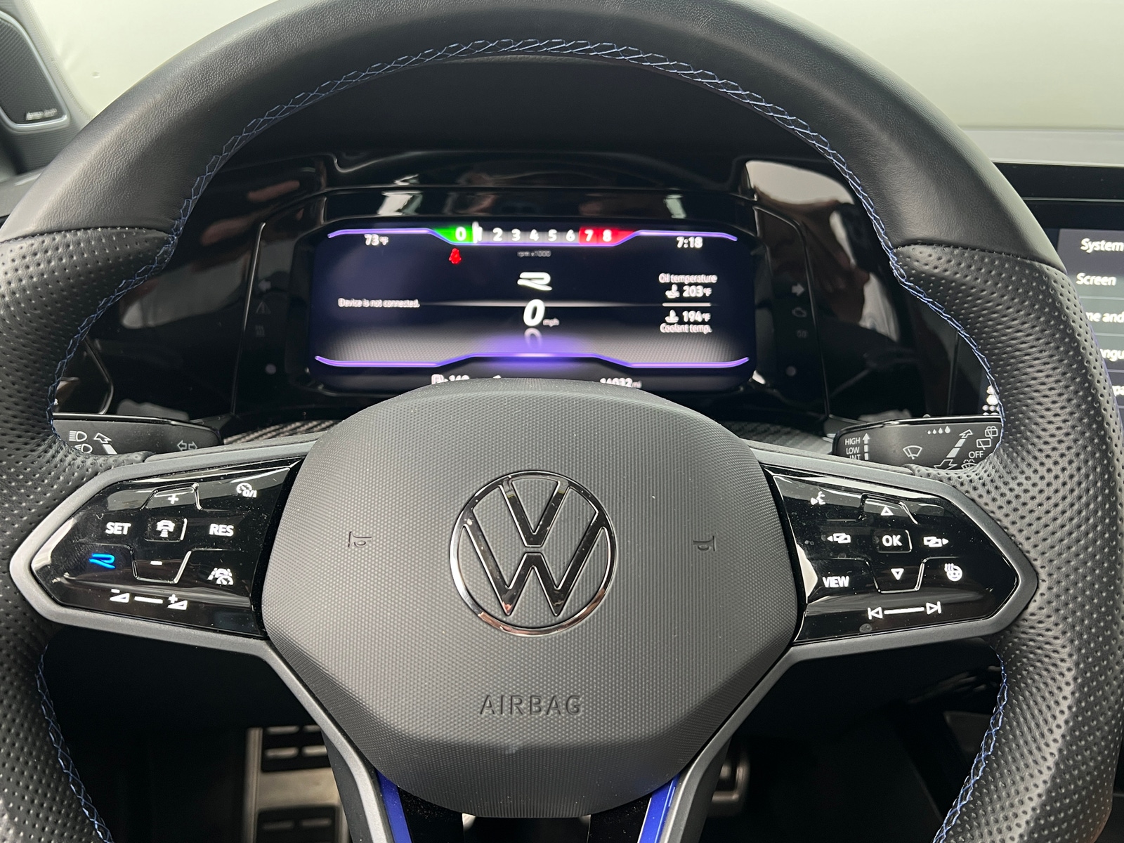 Thumbnail: 2023 Volkswagen Golf - 4