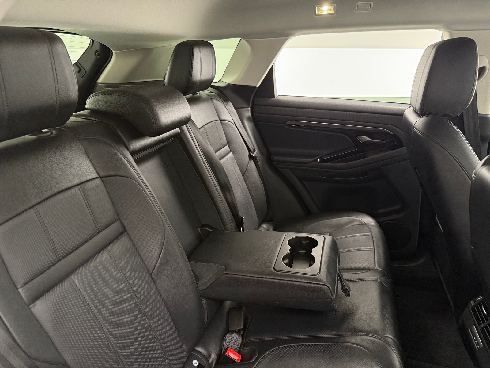 Thumbnail: 2020 Land Rover Range Rover Evoque - 5