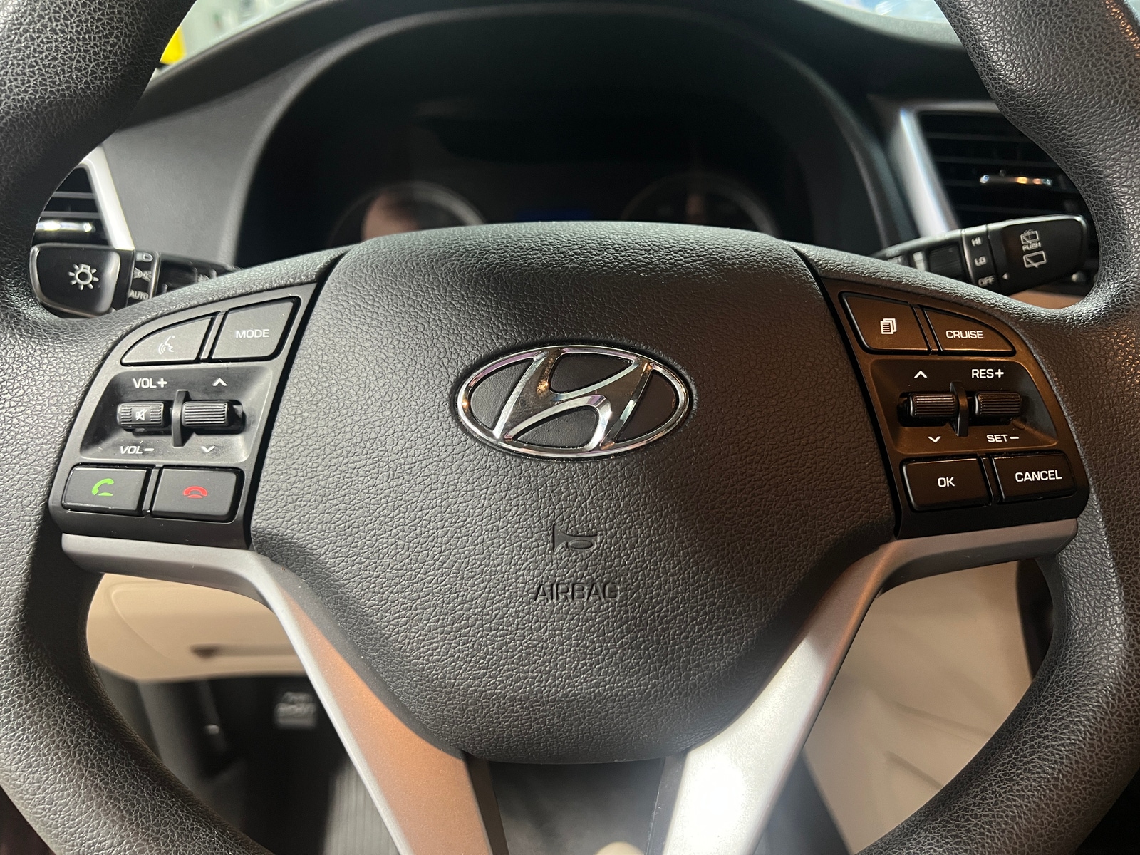 Thumbnail: 2017 Hyundai Tucson - 5