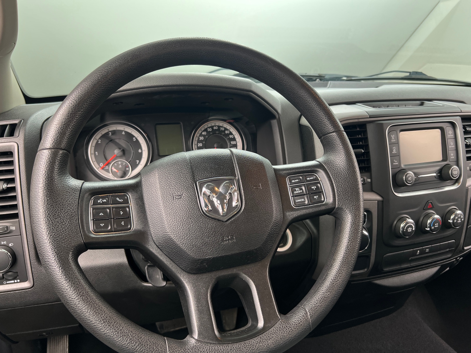Thumbnail: 2019 RAM 1500 Classic - 5