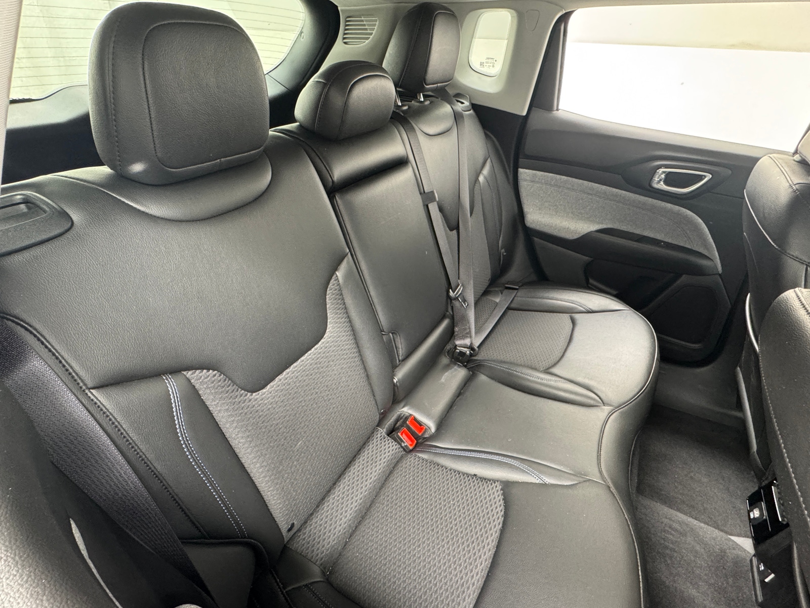 Thumbnail: 2022 Jeep Compass - 6