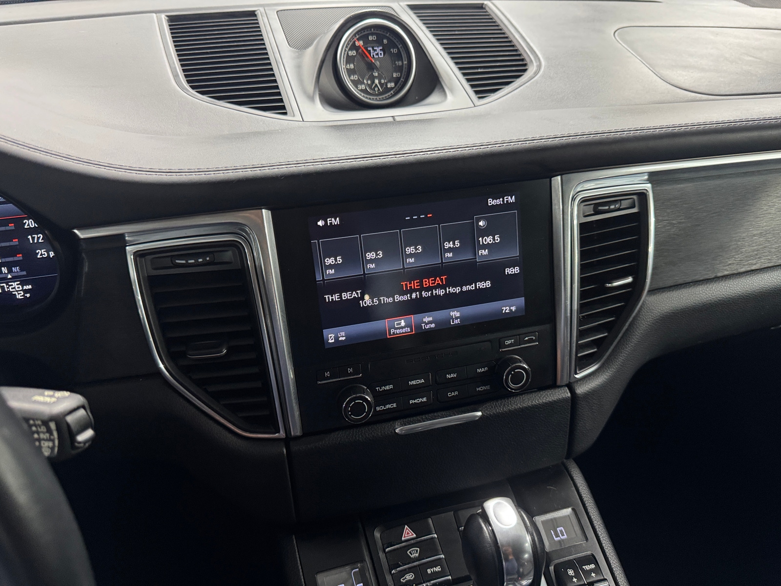 Thumbnail: 2018 Porsche Macan - 3