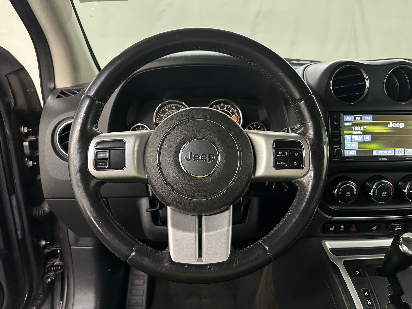 Thumbnail: 2017 Jeep Compass - 4