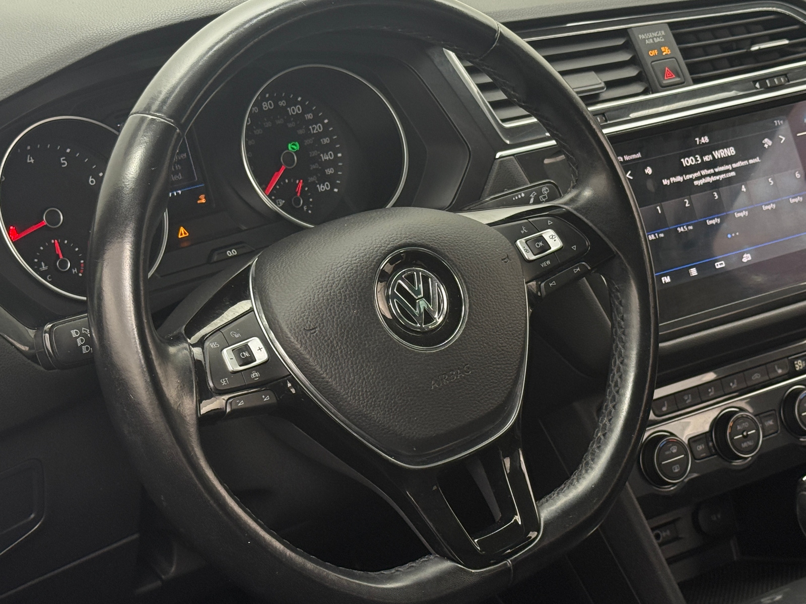 Thumbnail: 2019 Volkswagen Tiguan - 4