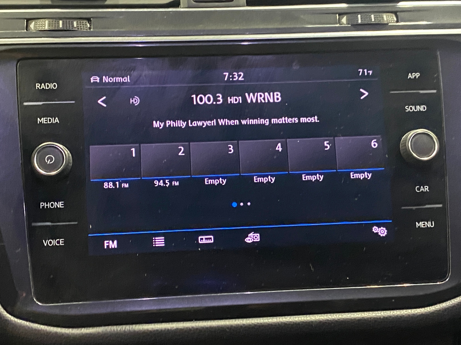 Thumbnail: 2019 Volkswagen Tiguan - 3