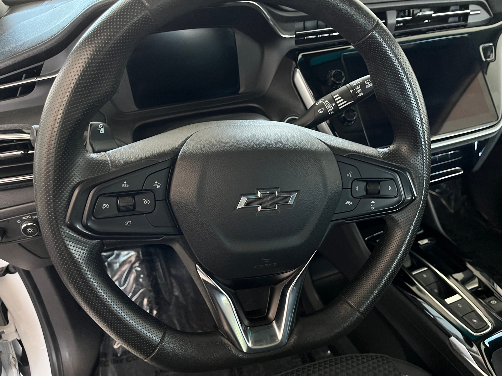 Thumbnail: 2023 Chevrolet Bolt EV - 5