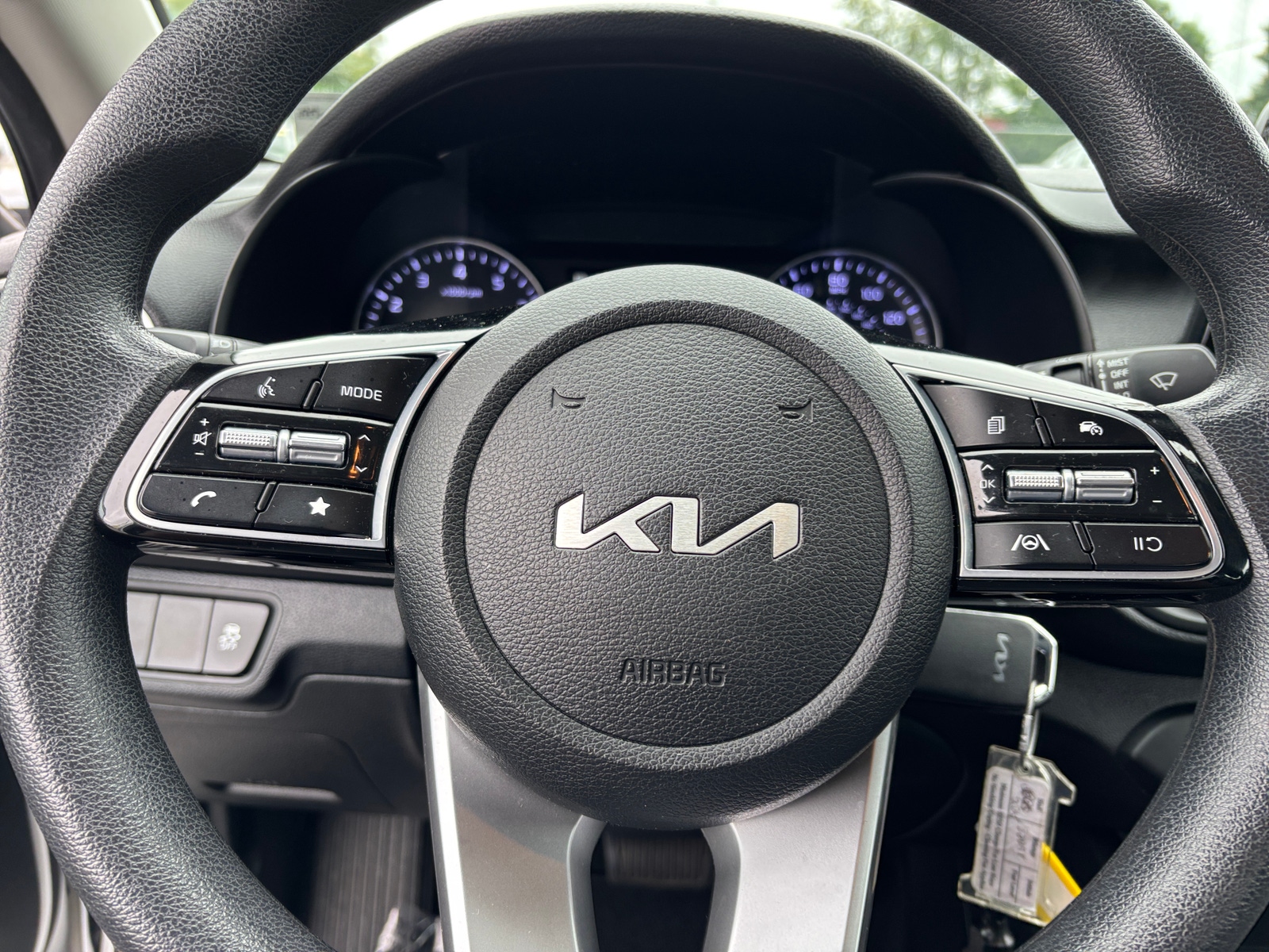 Thumbnail: 2023 Kia Forte - 5