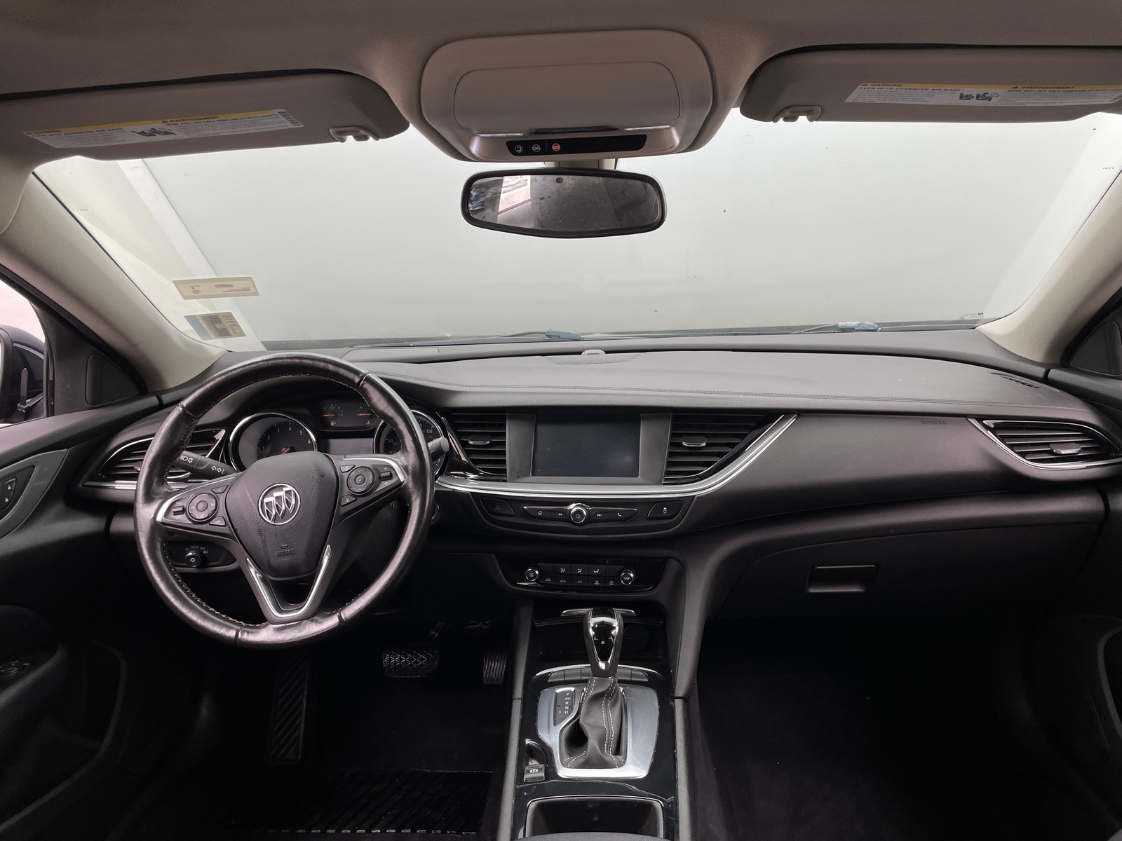 Thumbnail: 2018 Buick Regal - 3