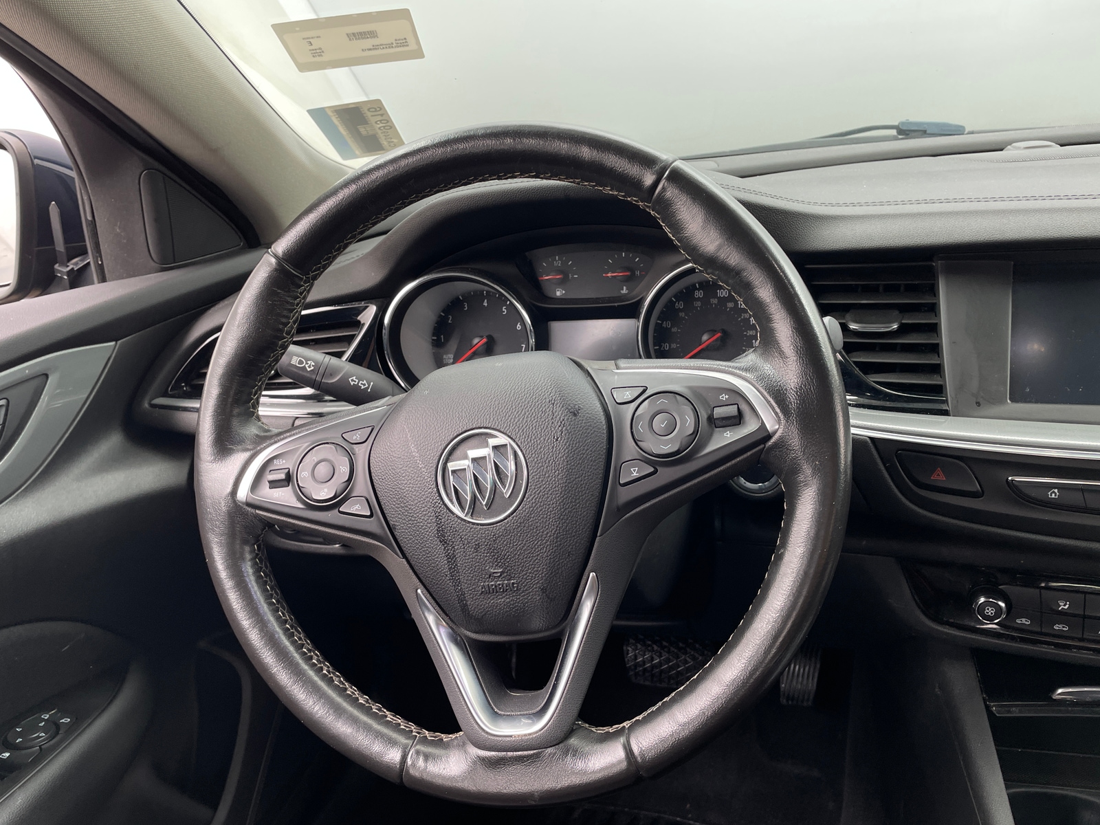 Thumbnail: 2018 Buick Regal - 5