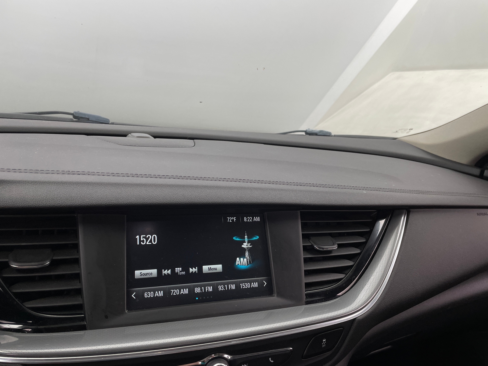 Thumbnail: 2018 Buick Regal - 4