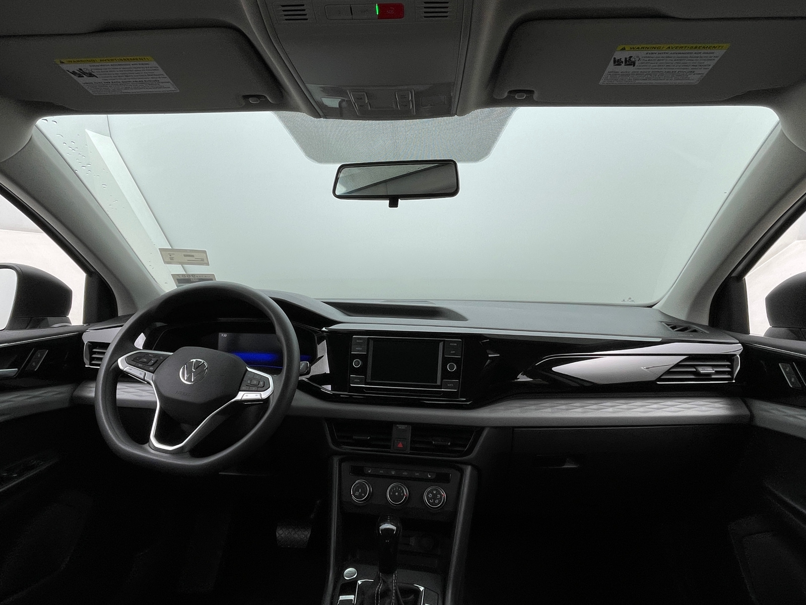 Thumbnail: 2022 Volkswagen Taos - 3
