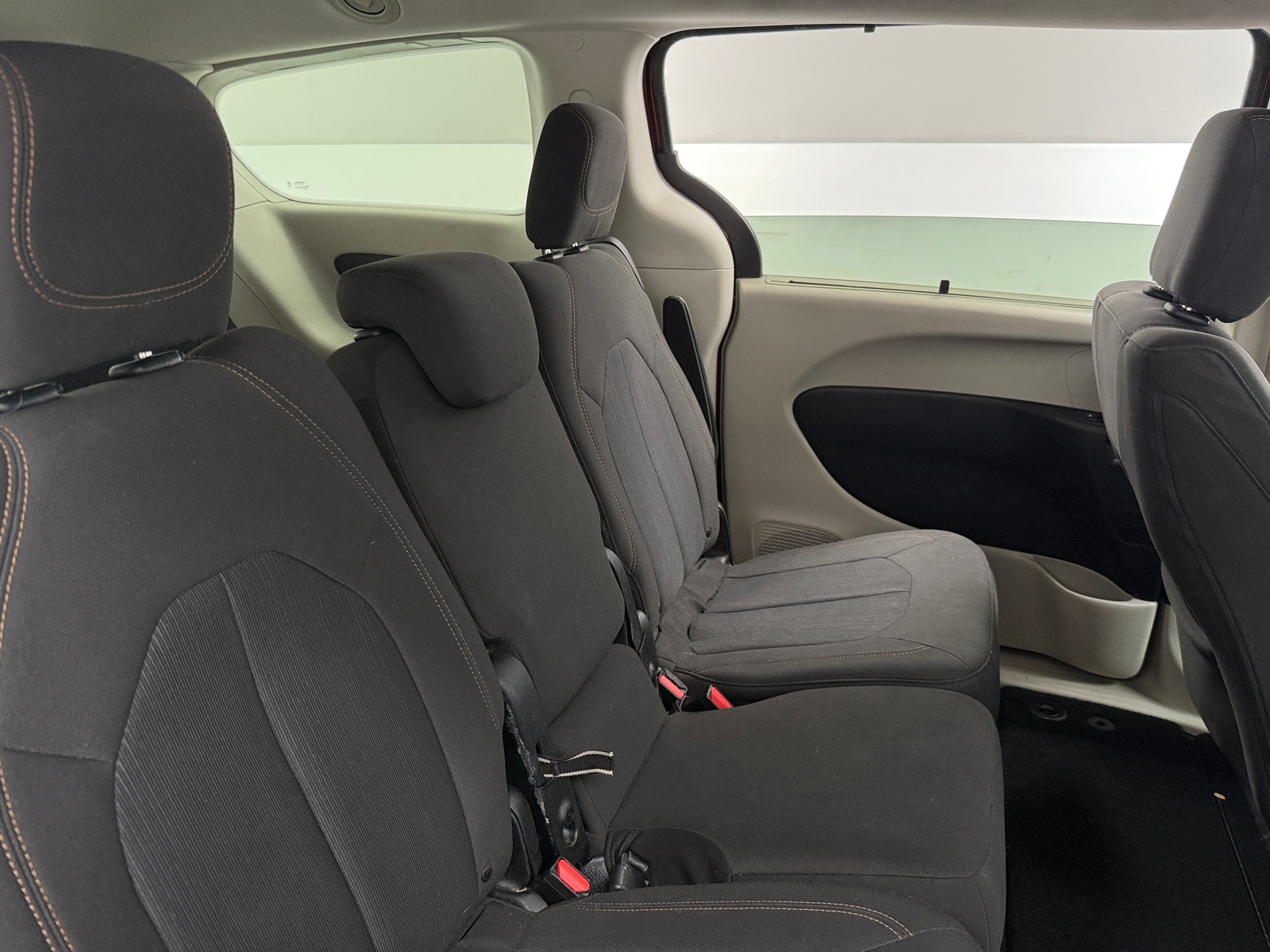 Thumbnail: 2018 Chrysler Pacifica - 6