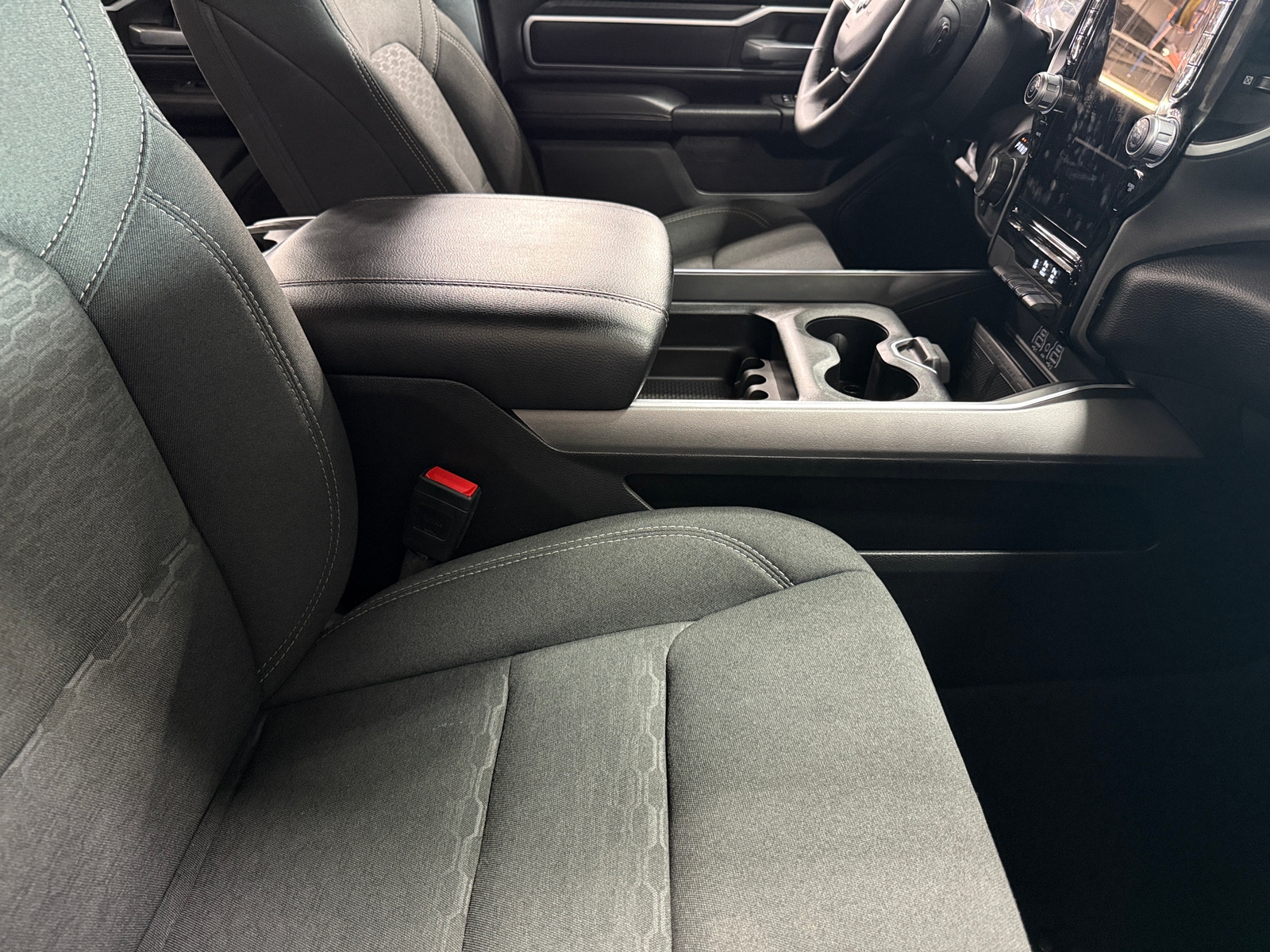 Thumbnail: 2025 RAM 1500 - 2
