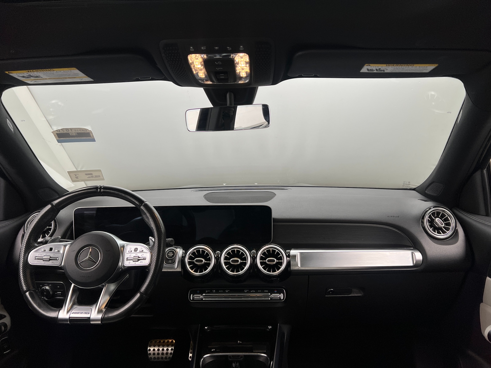 Thumbnail: 2021 Mercedes-Benz GLB - 2