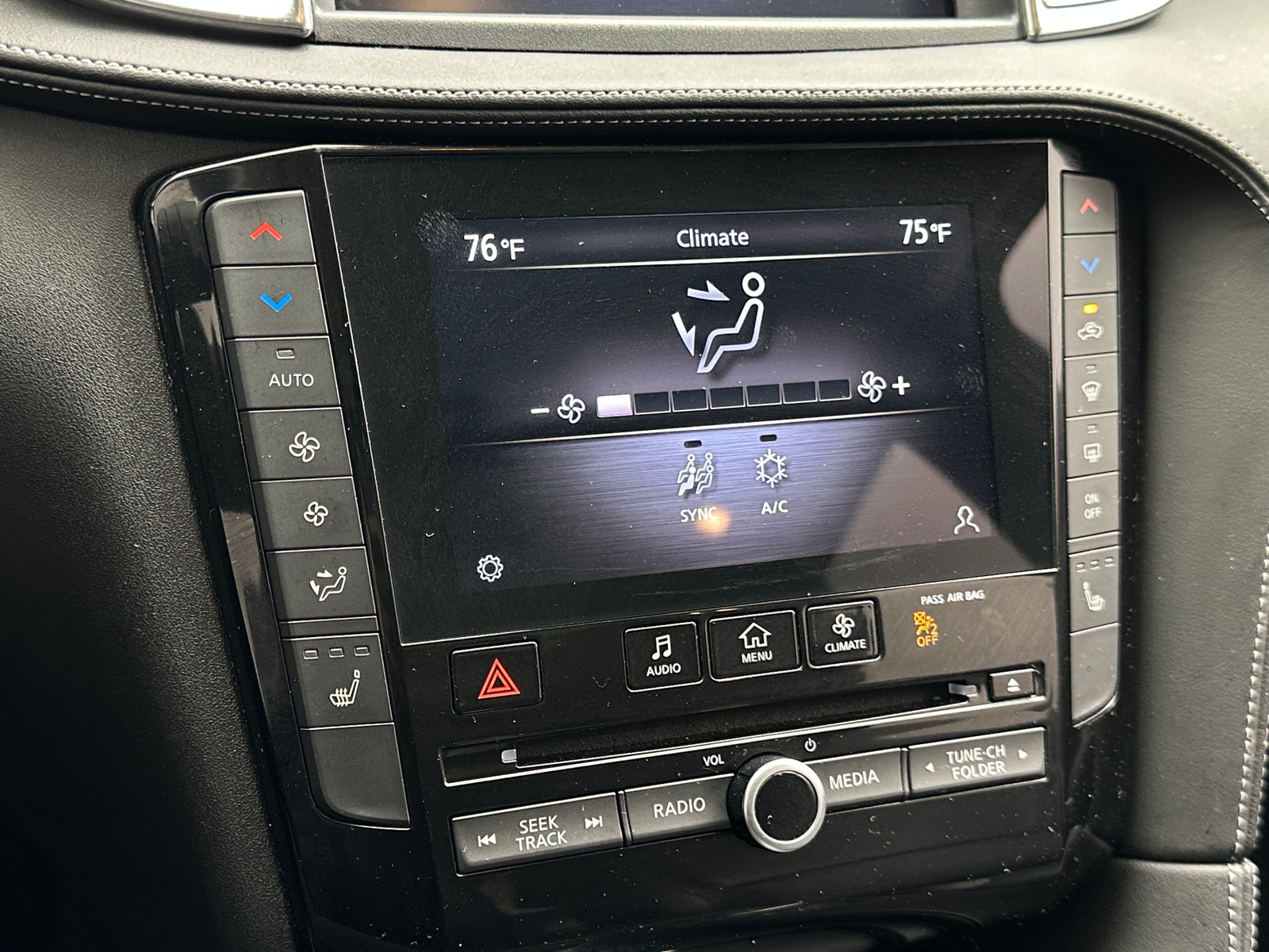 Thumbnail: 2022 INFINITI QX50 - 3