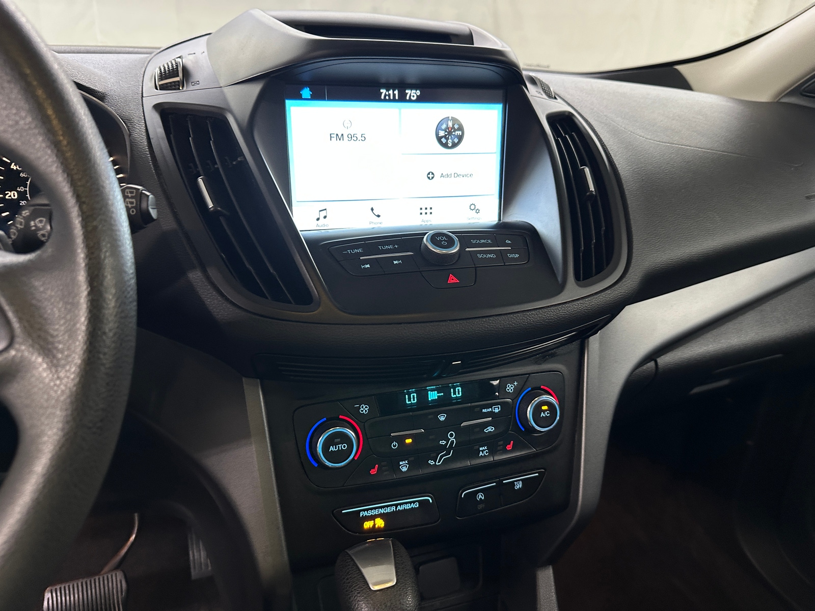 Thumbnail: 2017 Ford Escape - 4