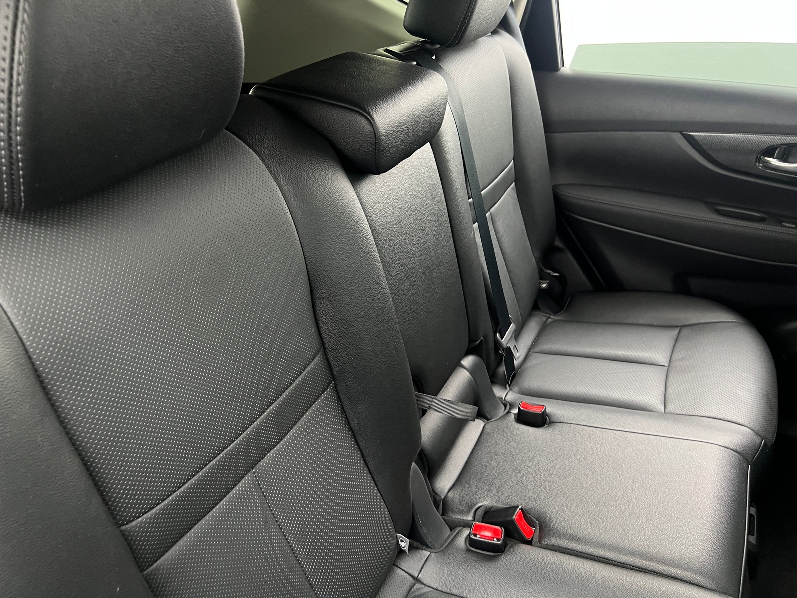 Thumbnail: 2016 Nissan Rogue - 5