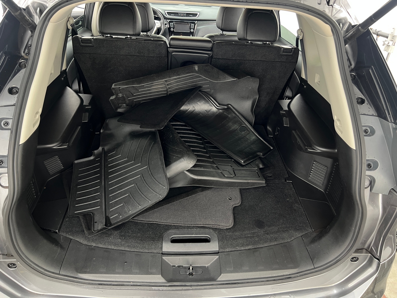 Thumbnail: 2016 Nissan Rogue - 6