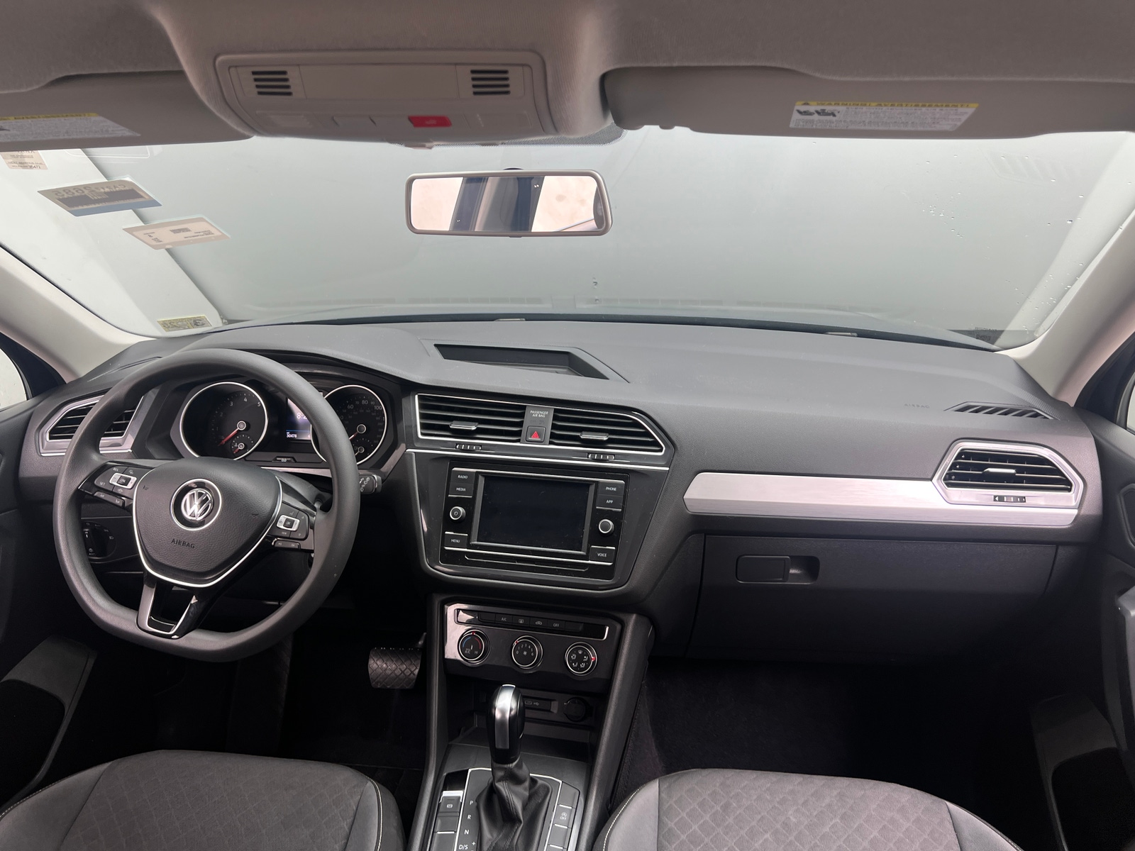 Thumbnail: 2021 Volkswagen Tiguan - 3