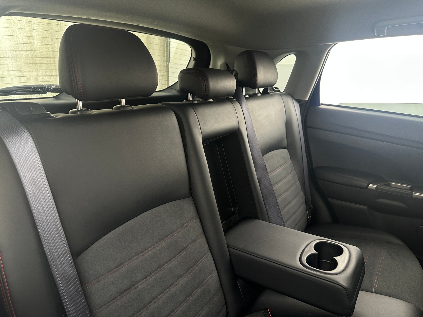 Thumbnail: 2024 Mitsubishi Outlander Sport - 5