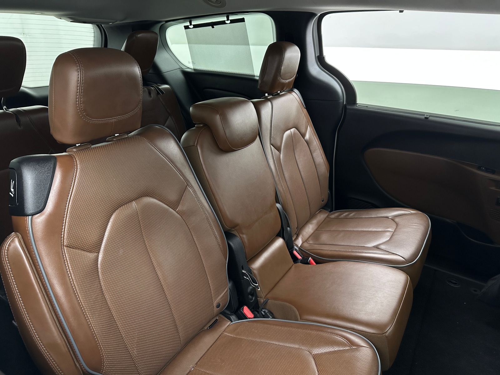 Thumbnail: 2017 Chrysler Pacifica - 5