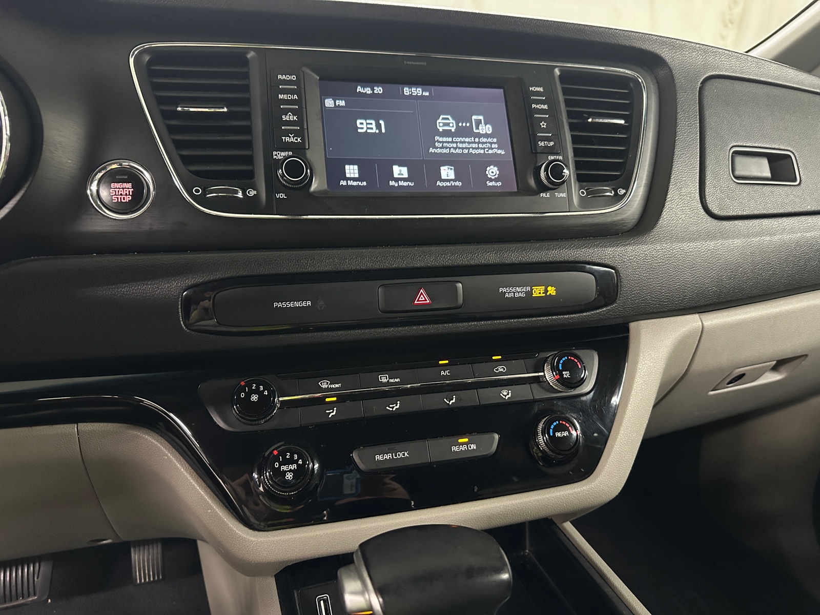 Thumbnail: 2020 Kia Sedona - 3