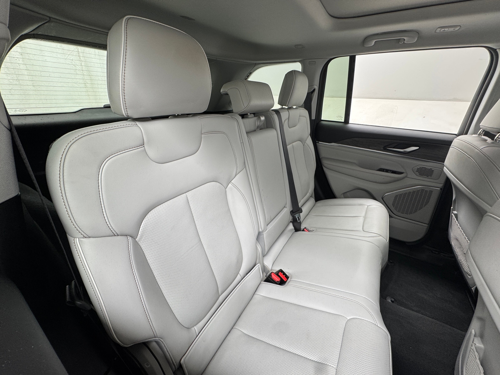 Thumbnail: 2022 Jeep Grand Cherokee - 5