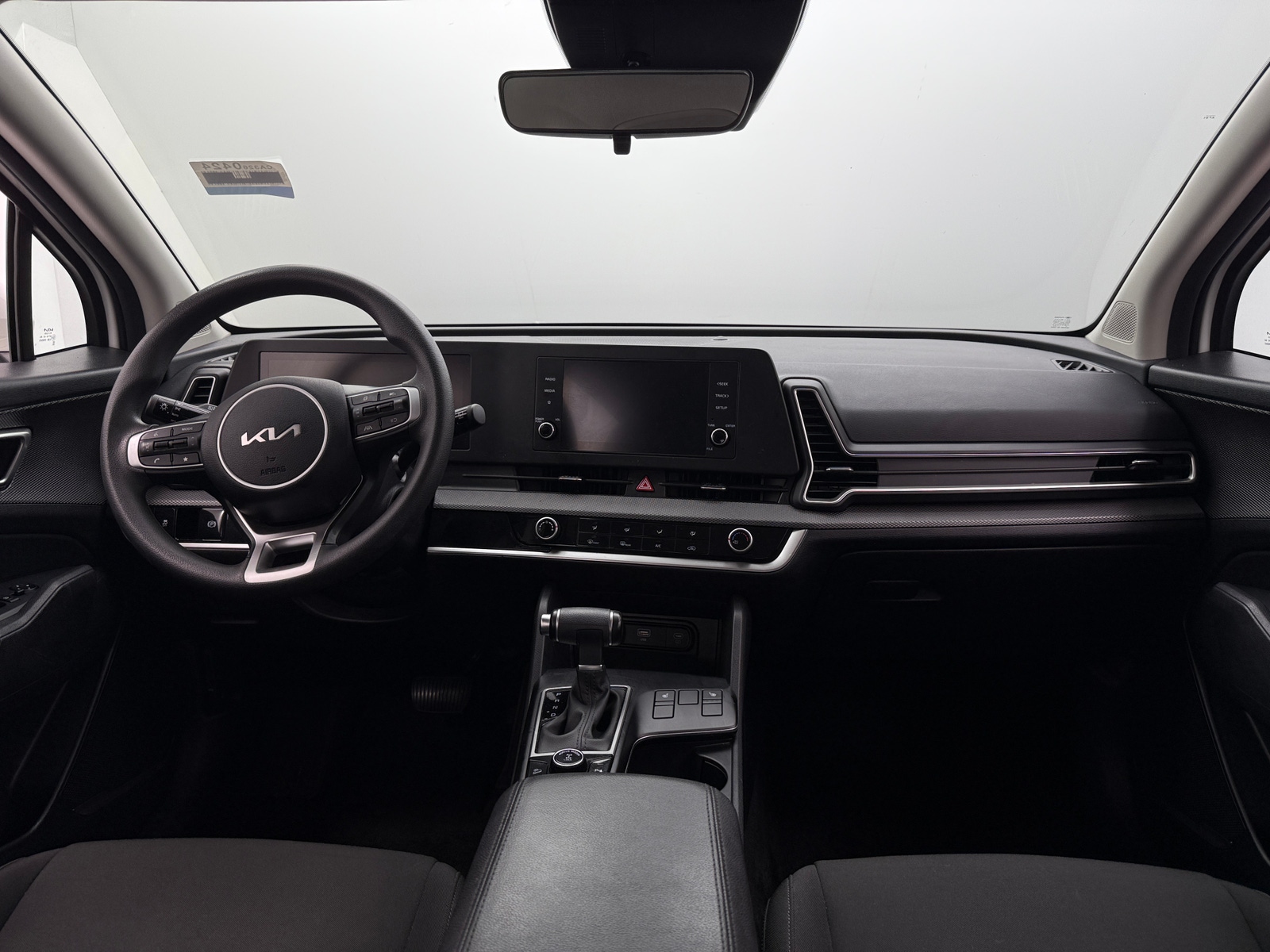 Thumbnail: 2023 Kia Sportage - 3