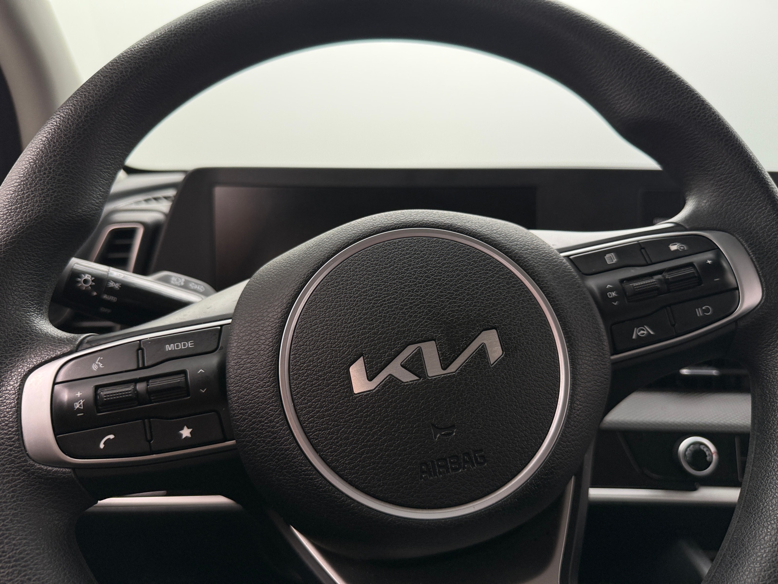 Thumbnail: 2023 Kia Sportage - 5