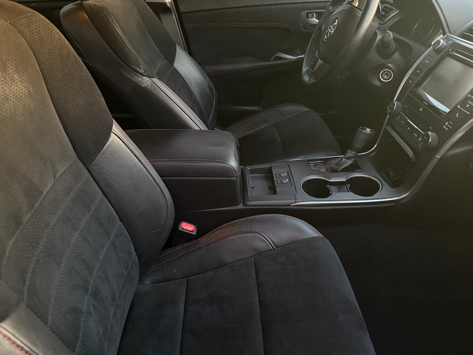 Thumbnail: 2016 Toyota Camry - 2