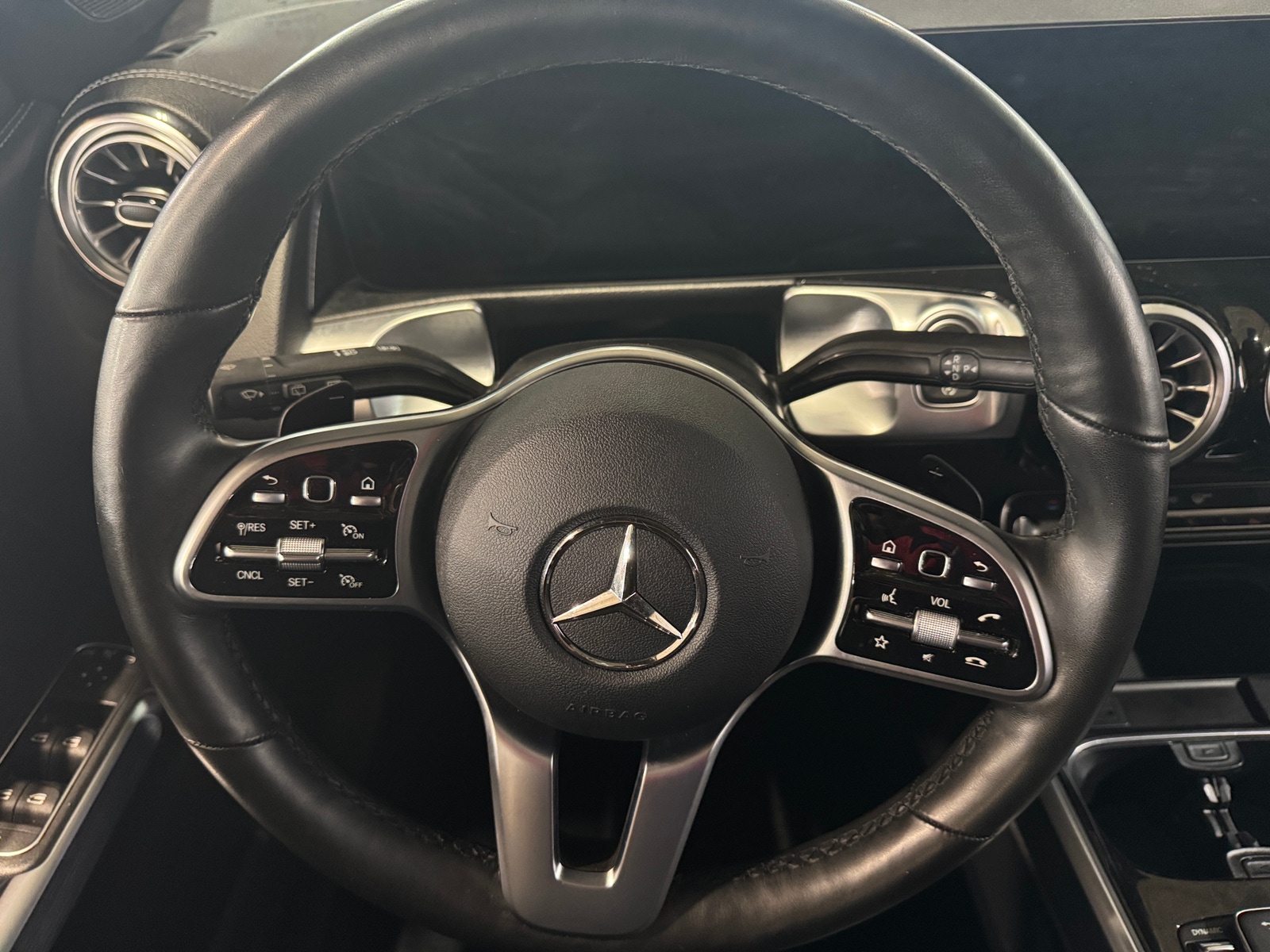 Thumbnail: 2022 Mercedes-Benz GLB - 5
