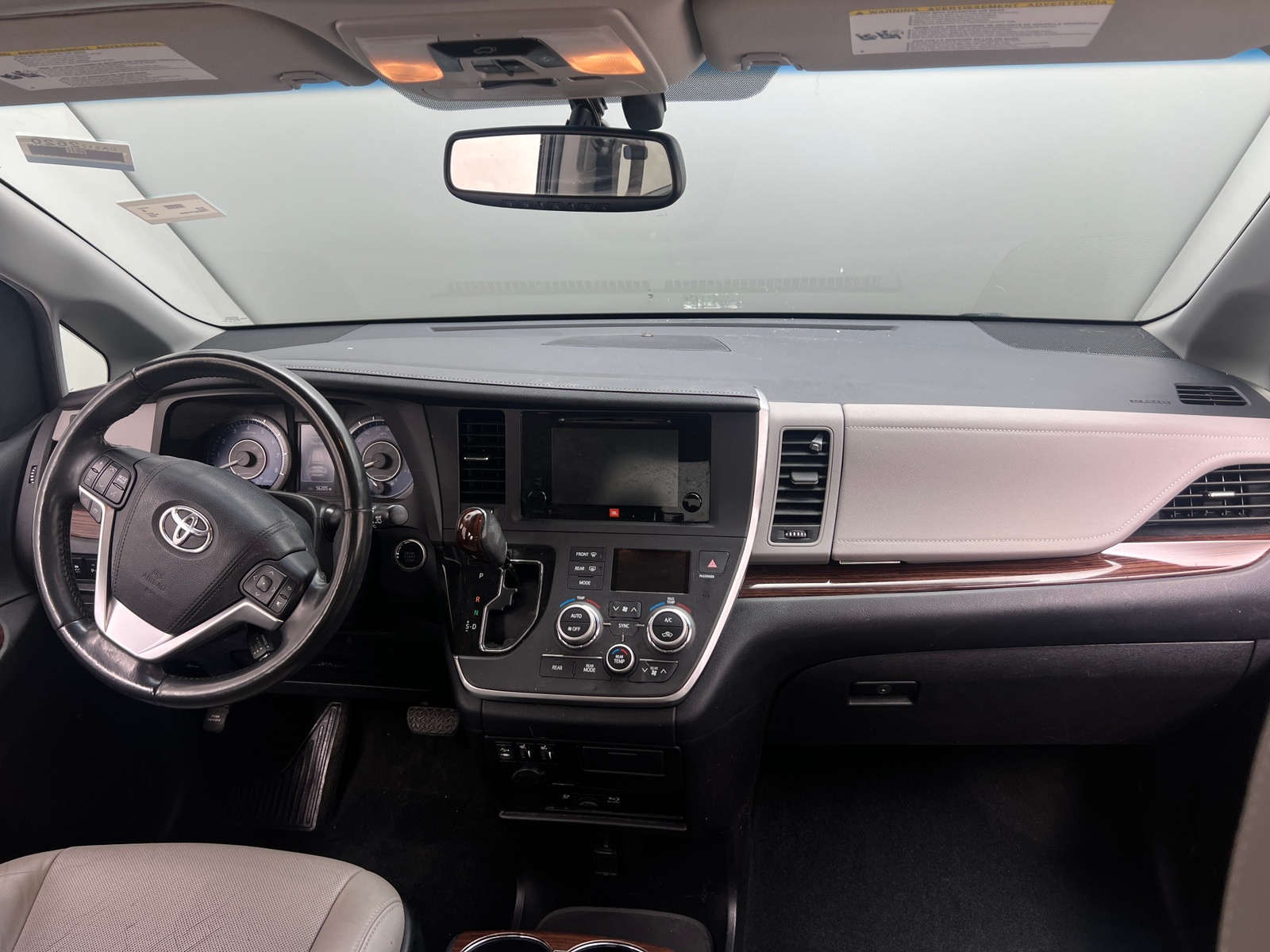 Thumbnail: 2015 Toyota Sienna - 3