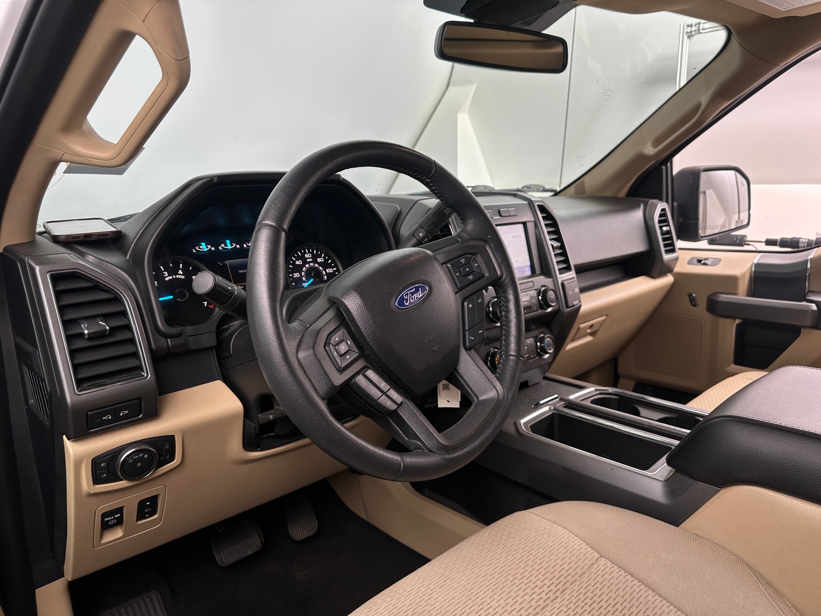 Thumbnail: 2020 Ford Econoline - 3