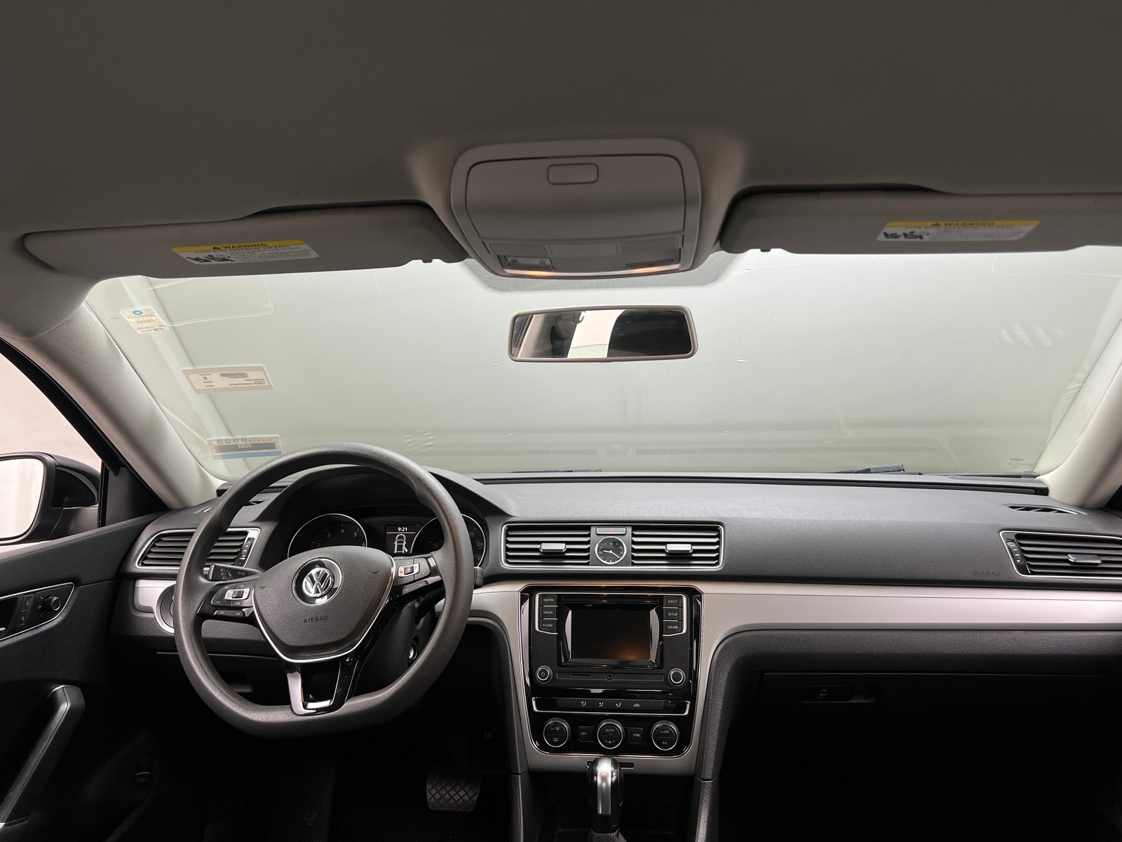 Thumbnail: 2016 Volkswagen Passat - 3