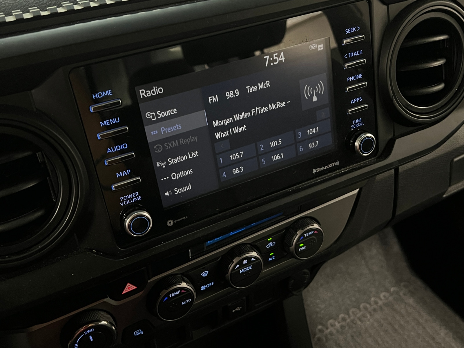 Thumbnail: 2021 Toyota Tacoma - 4