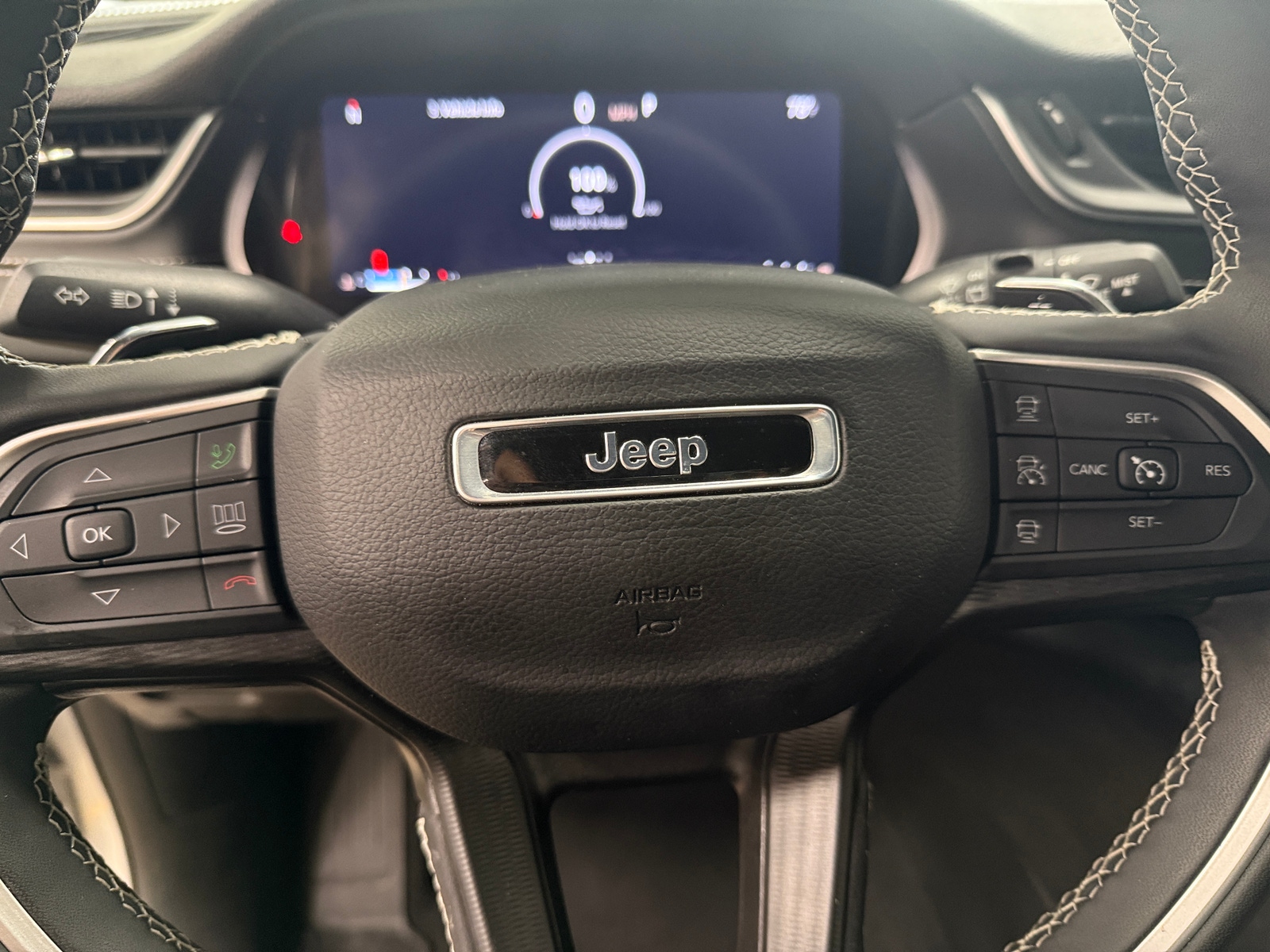 Thumbnail: 2024 Jeep Grand Cherokee L - 4