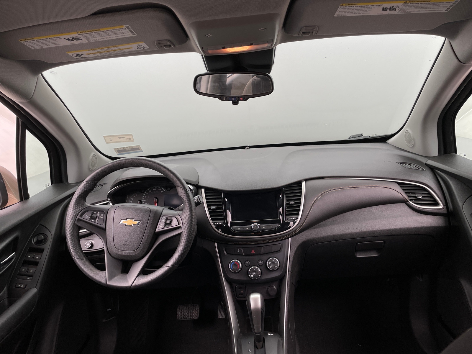 Thumbnail: 2018 Chevrolet Trax - 3