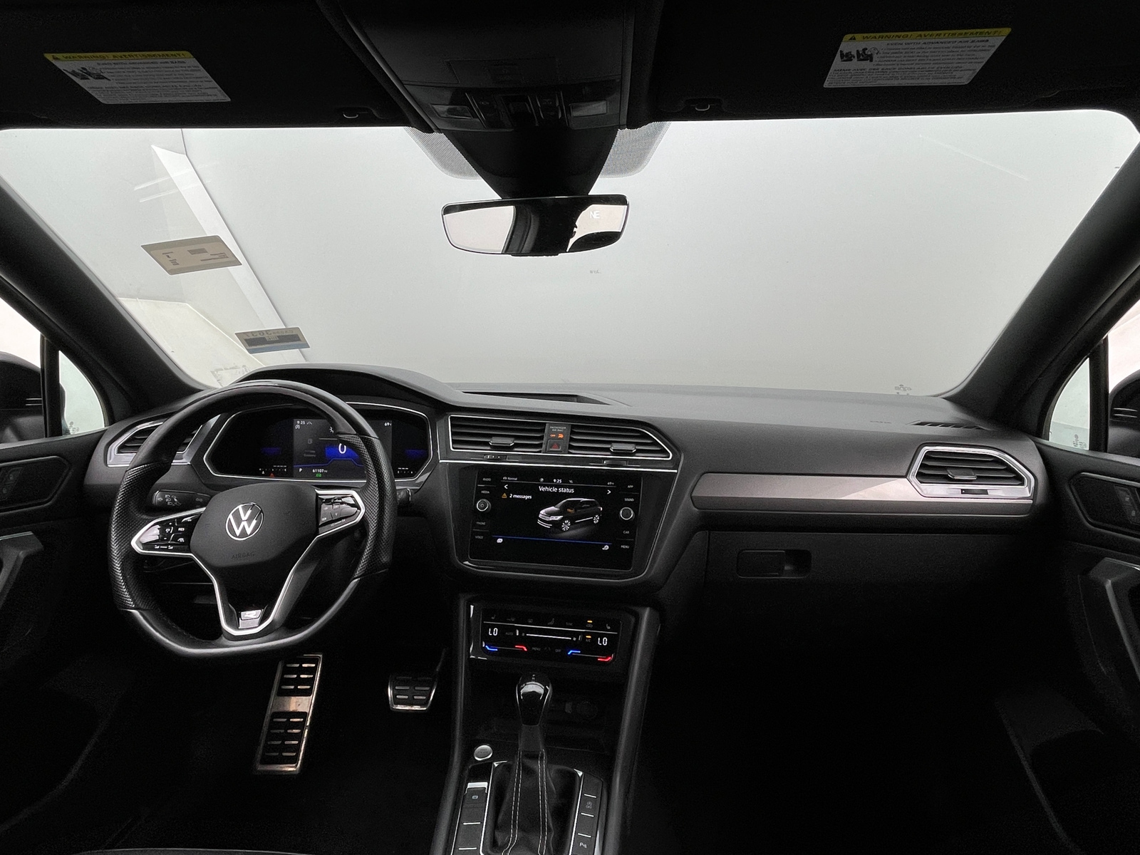 Thumbnail: 2023 Volkswagen Tiguan - 2