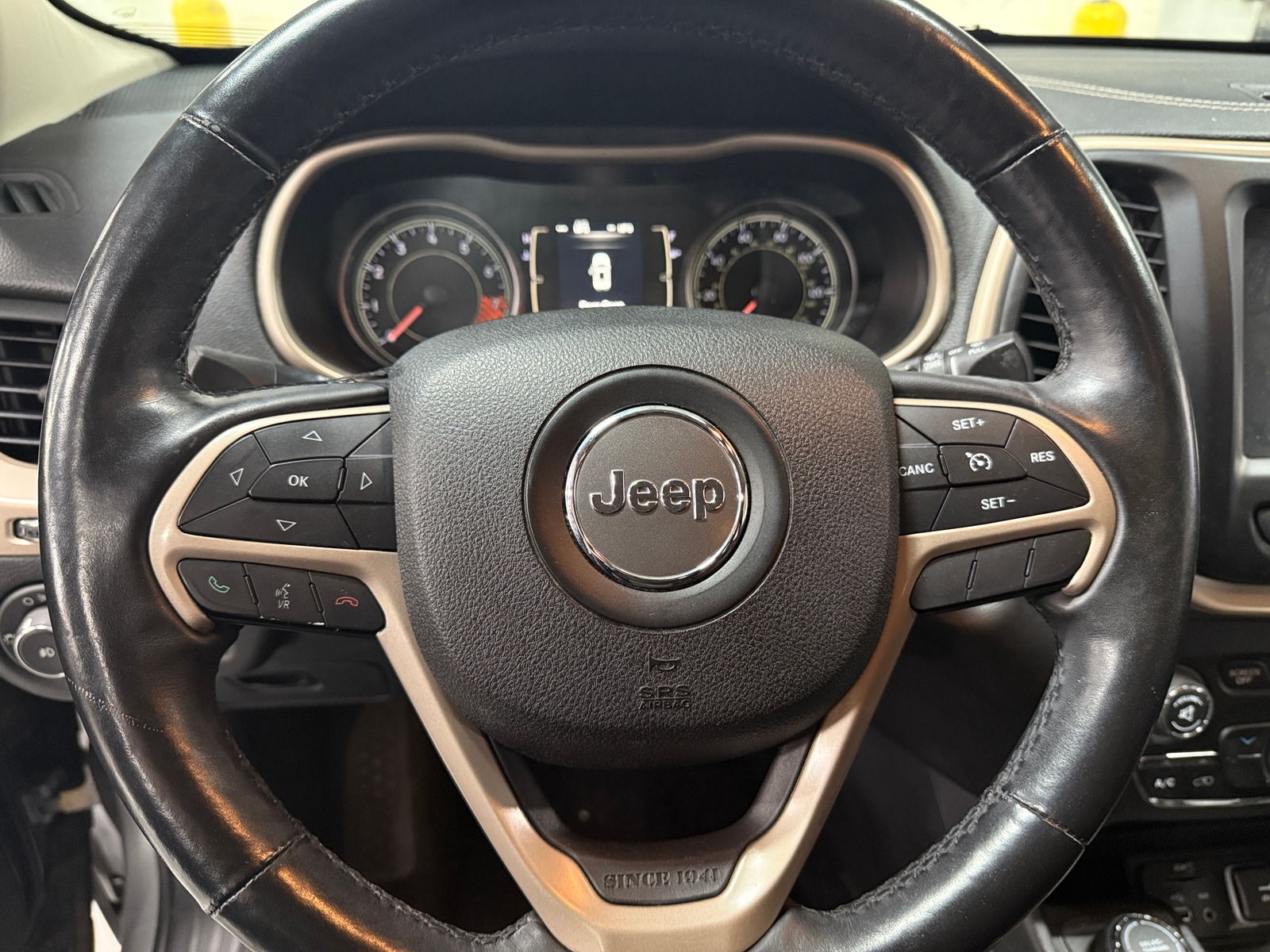 Thumbnail: 2014 Jeep Cherokee - 5