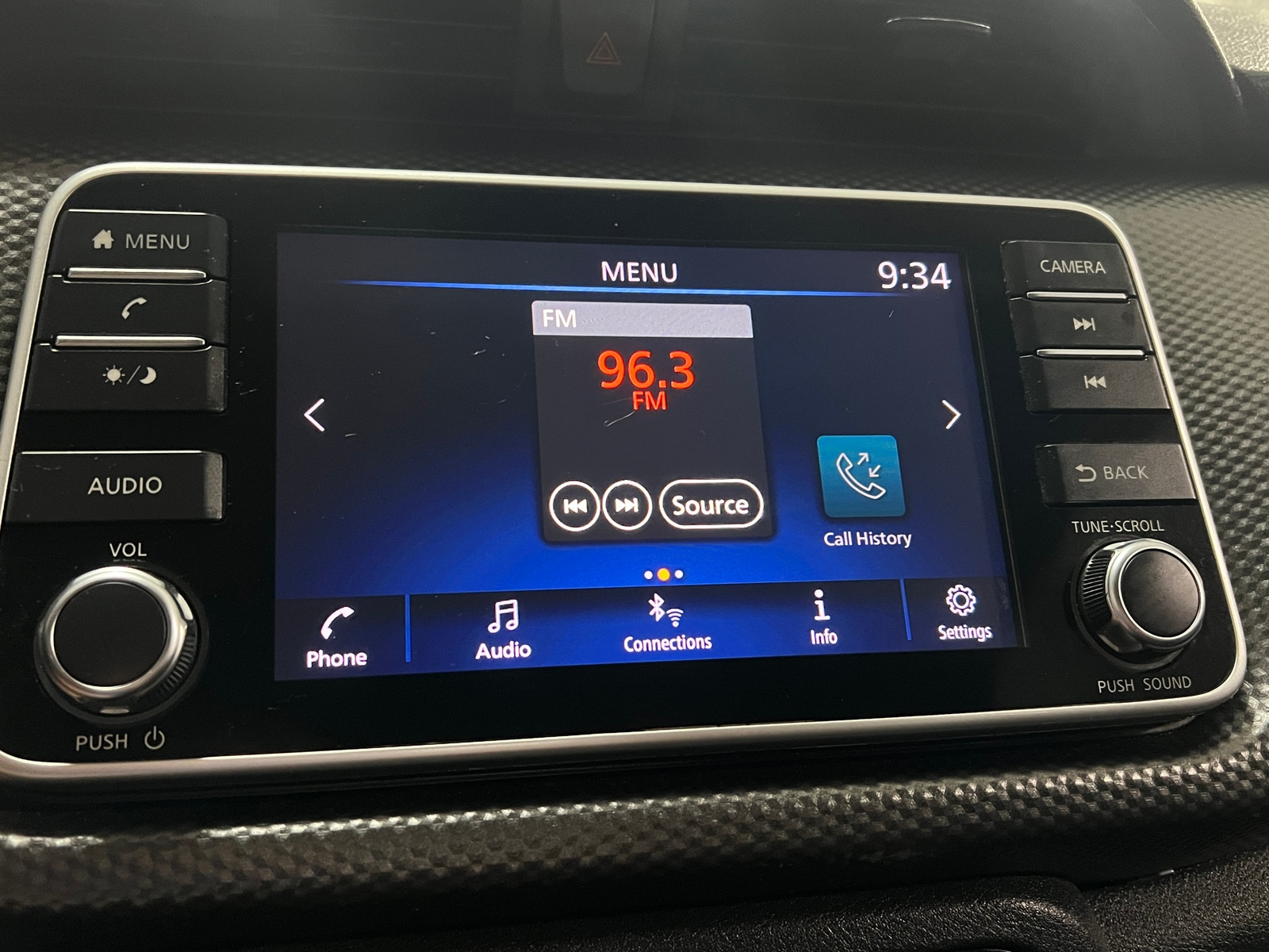 Thumbnail: 2019 Nissan Kicks - 4