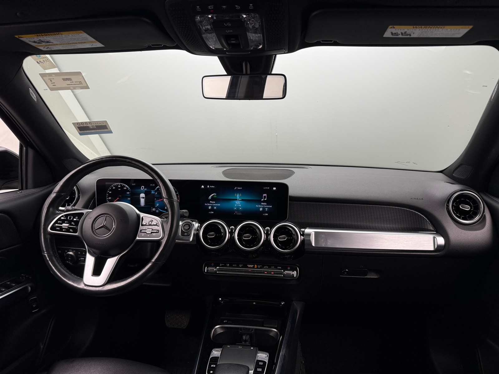 Thumbnail: 2020 Mercedes-Benz GLB - 2