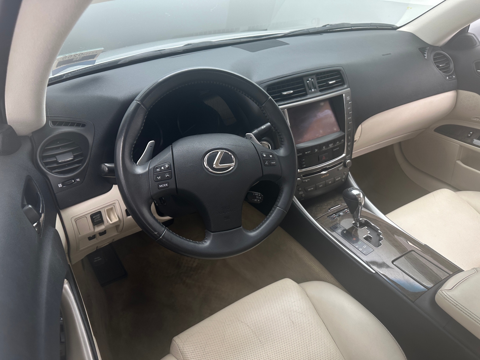 Thumbnail: 2010 Lexus IS - 2