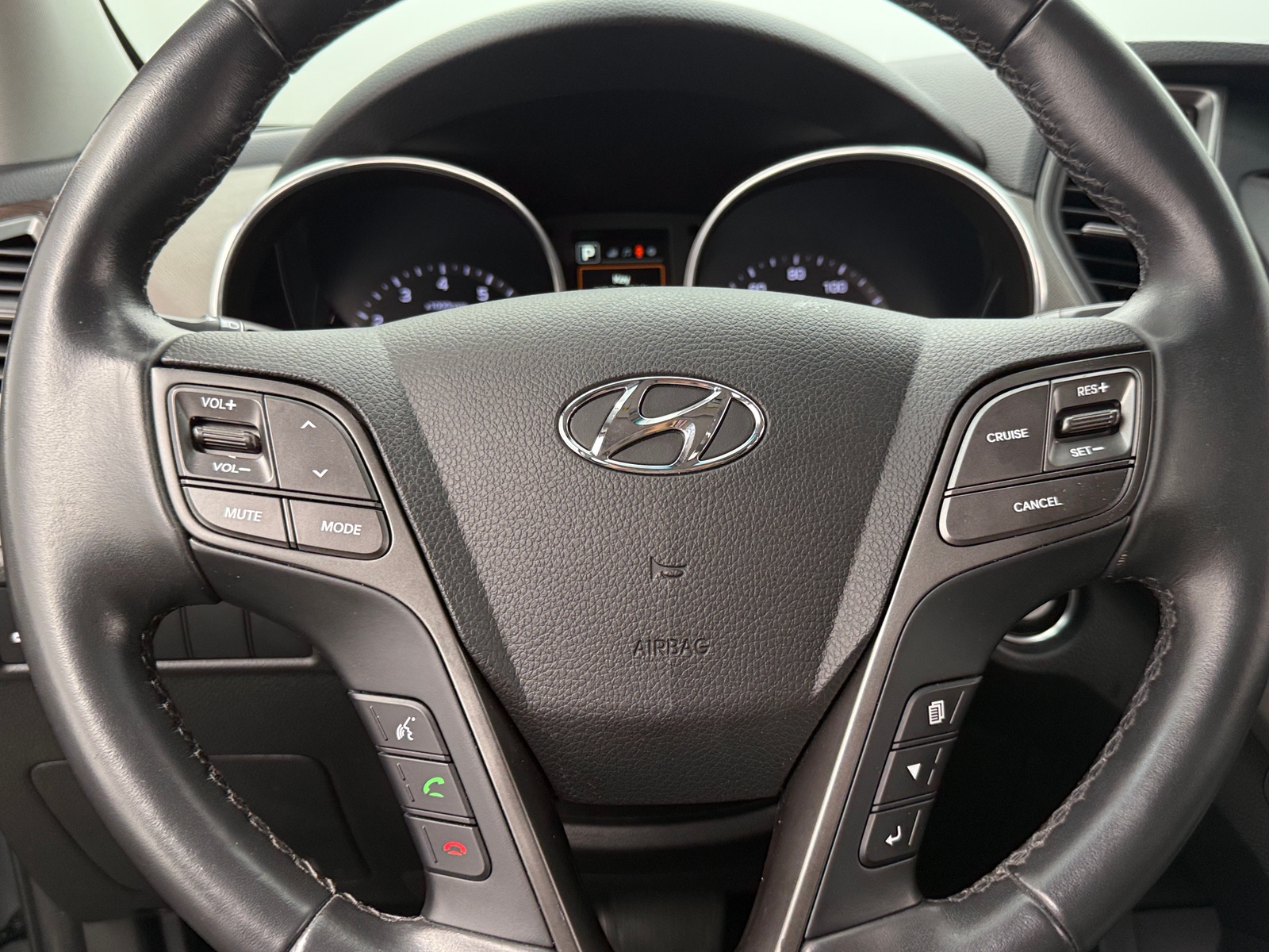 Thumbnail: 2017 Hyundai Santa Fe - 4