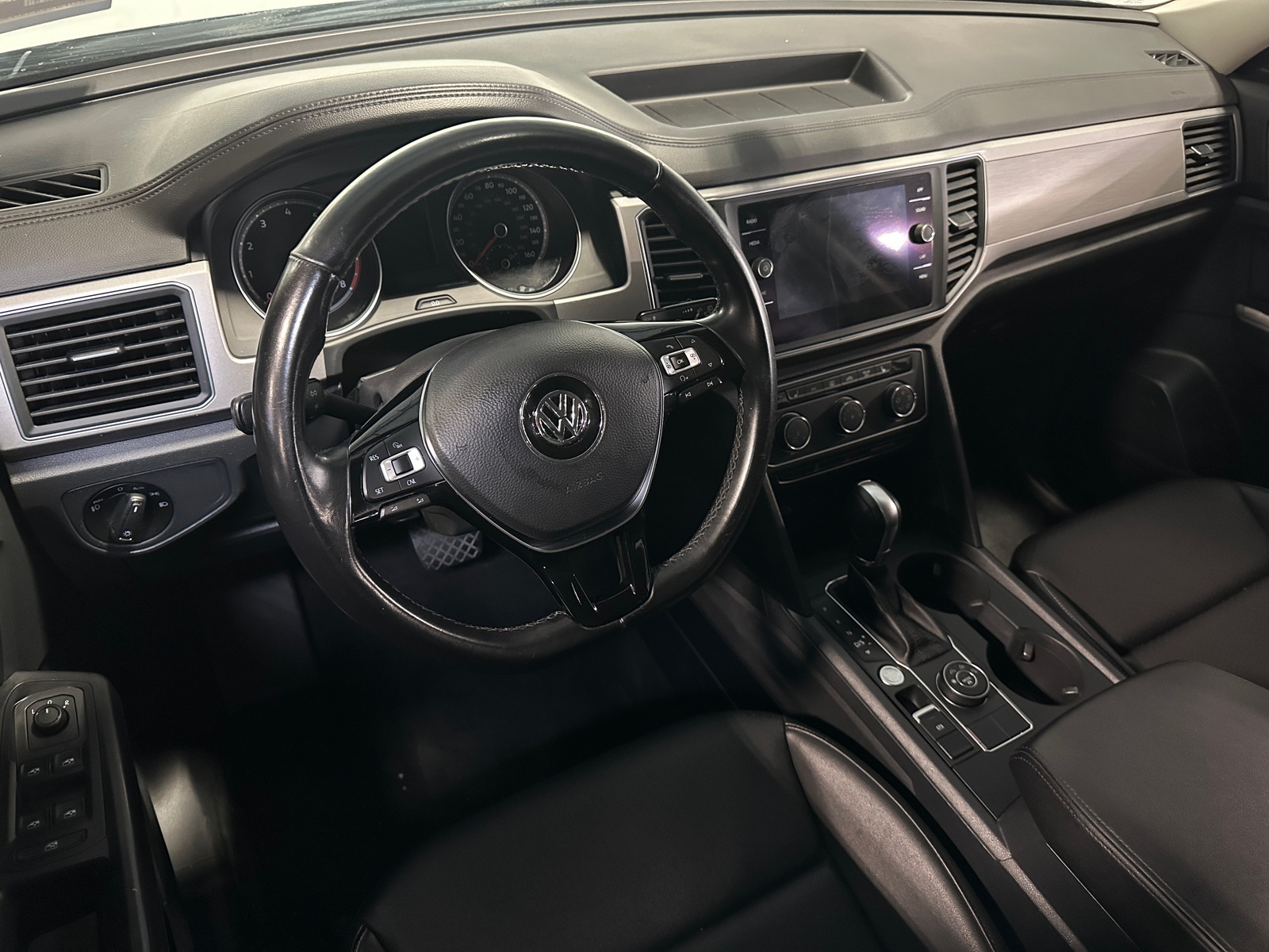 Thumbnail: 2018 Volkswagen Atlas - 2