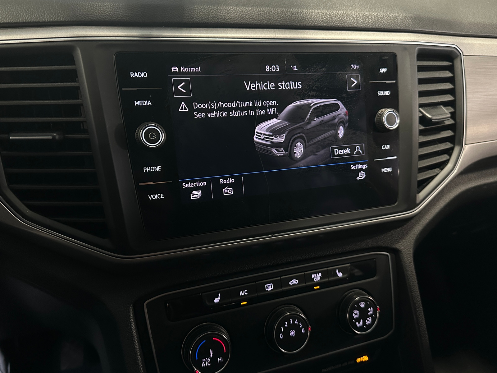 Thumbnail: 2018 Volkswagen Atlas - 3