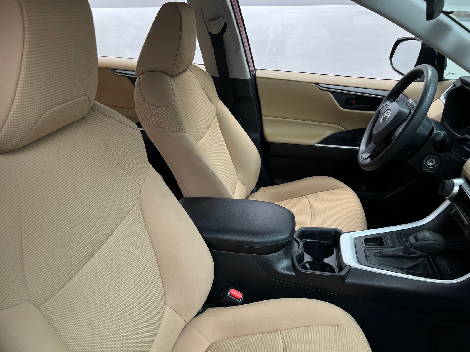 Thumbnail: 2020 Toyota RAV4 - 2