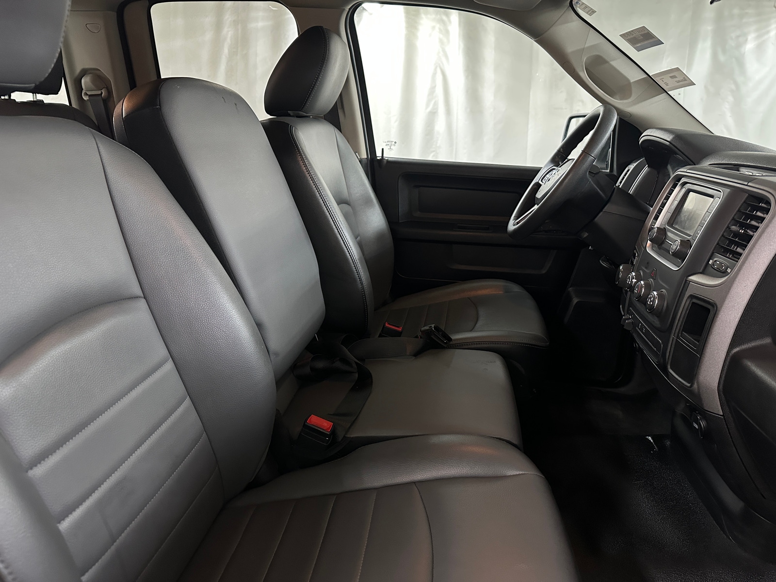 Thumbnail: 2021 RAM 1500 Classic - 2