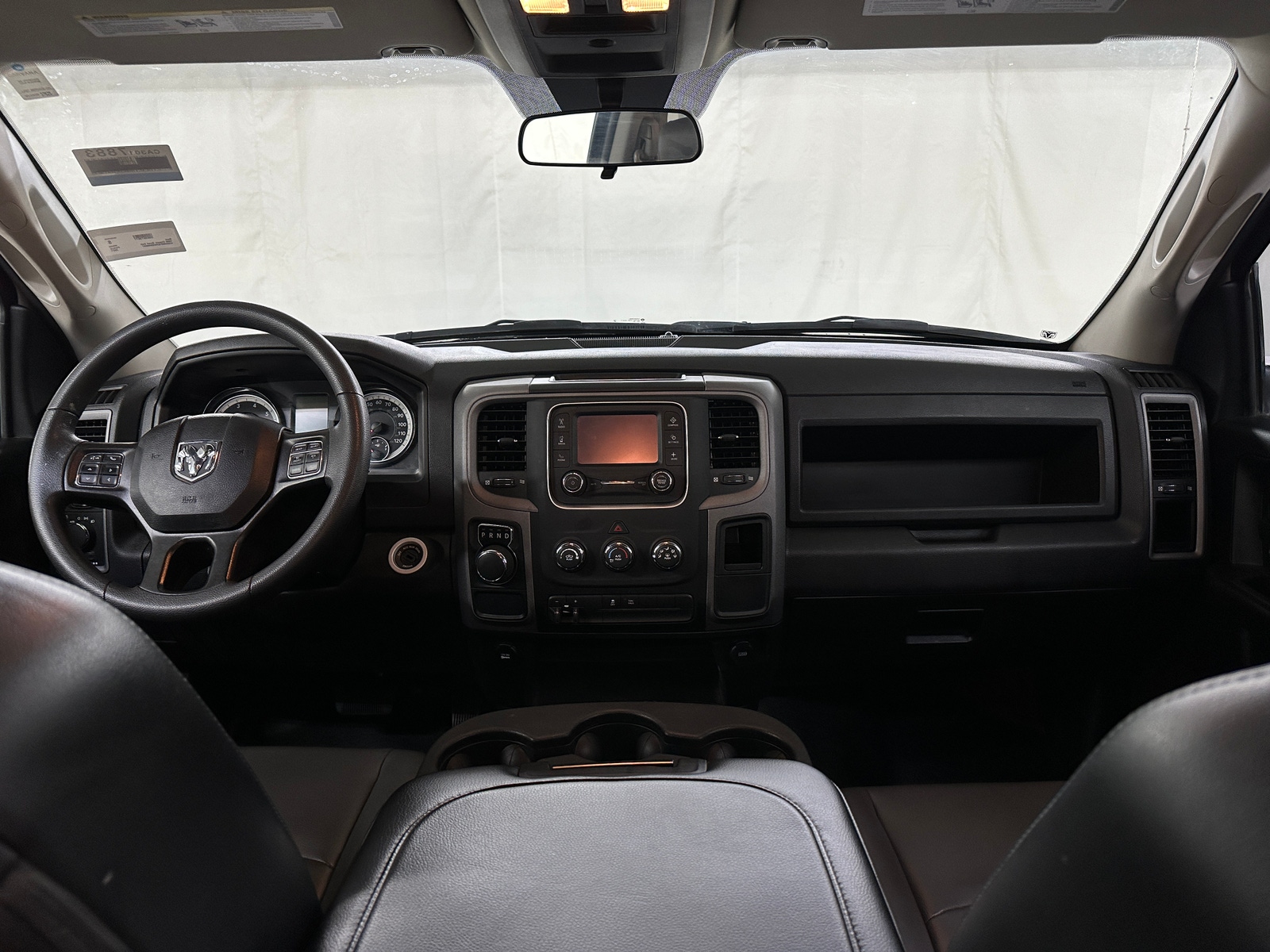 Thumbnail: 2021 RAM 1500 Classic - 3