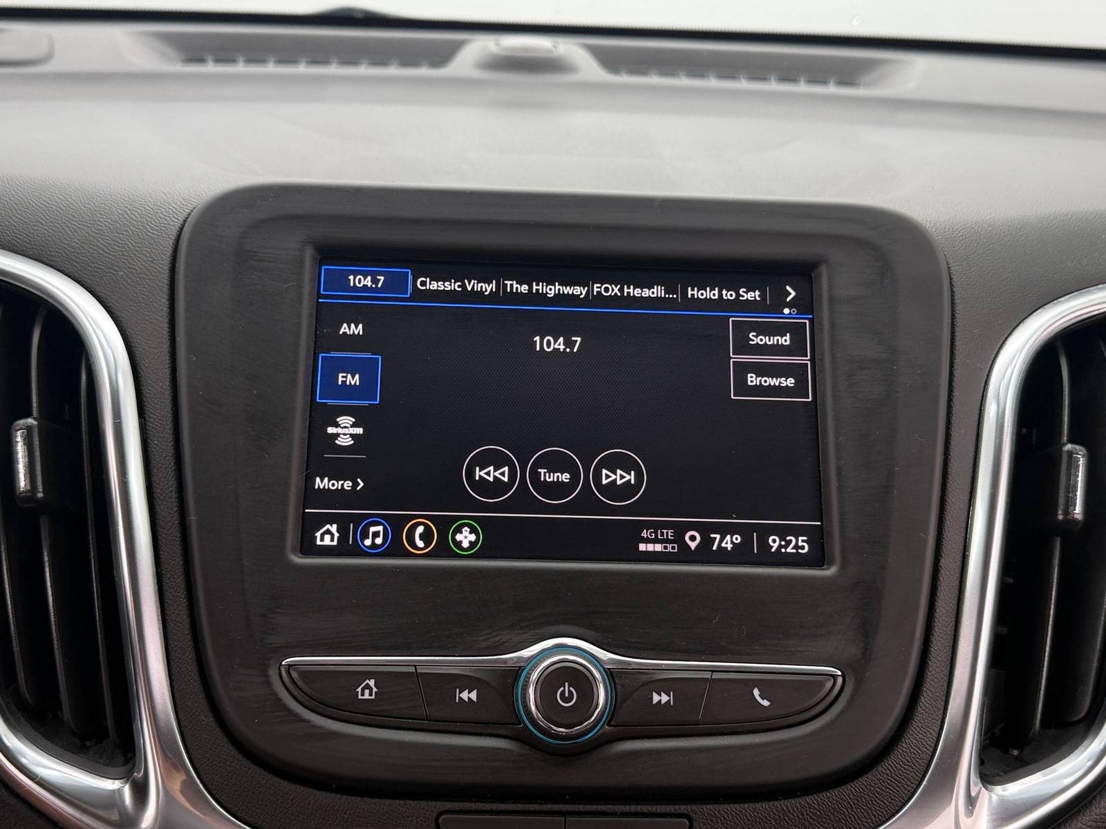 Thumbnail: 2024 Chevrolet Equinox - 4
